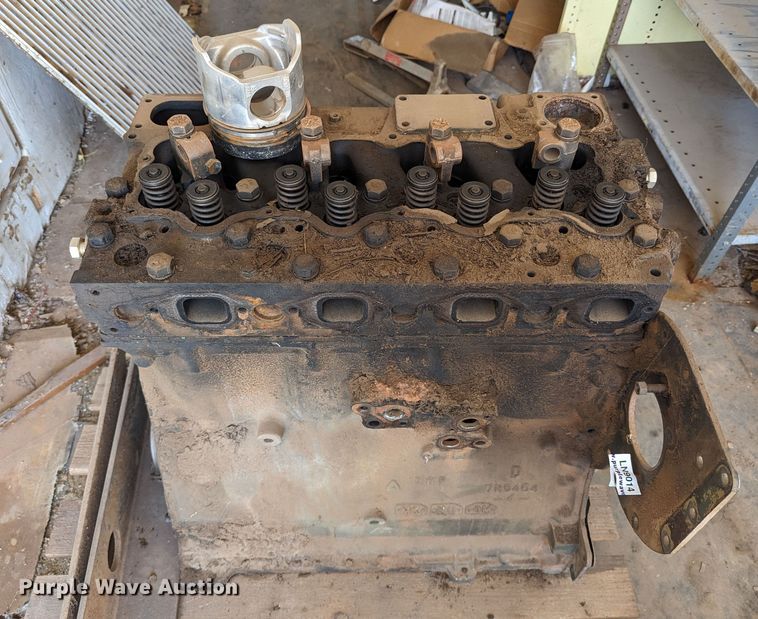 image for item LN9014 Caterpillar 3304  engine