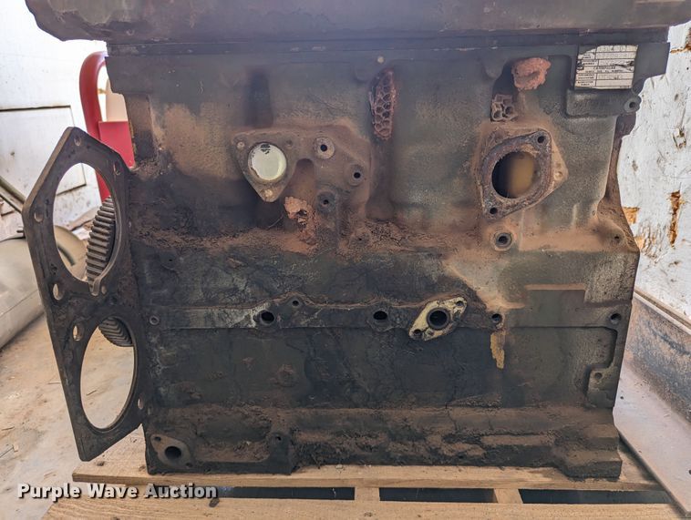 image for item LN9014 Caterpillar 3304  engine