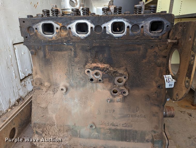 image for item LN9014 Caterpillar 3304  engine