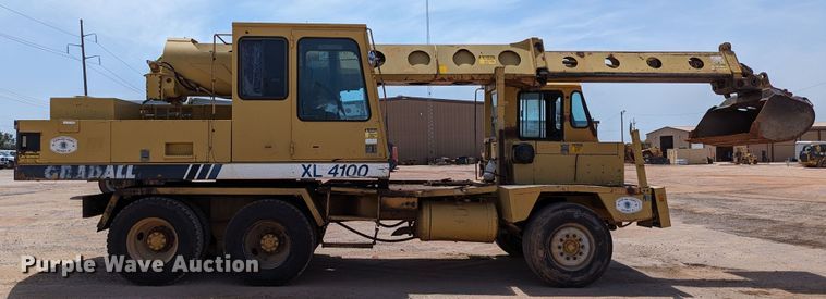 image for item LN9015 1994 Gradall XL4100  wheeled excavator