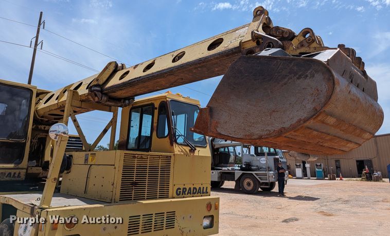 image for item LN9015 1994 Gradall XL4100  wheeled excavator