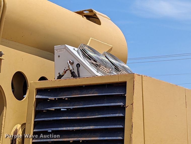 image for item LN9015 1994 Gradall XL4100  wheeled excavator