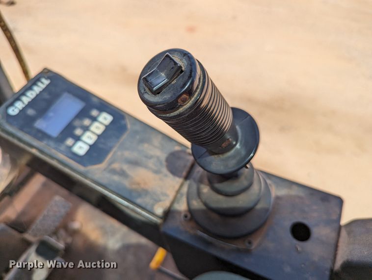 image for item LN9015 1994 Gradall XL4100  wheeled excavator