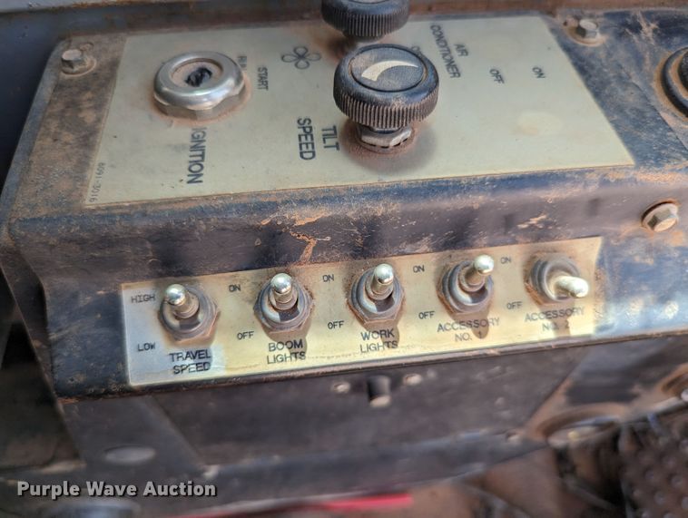 image for item LN9015 1994 Gradall XL4100  wheeled excavator