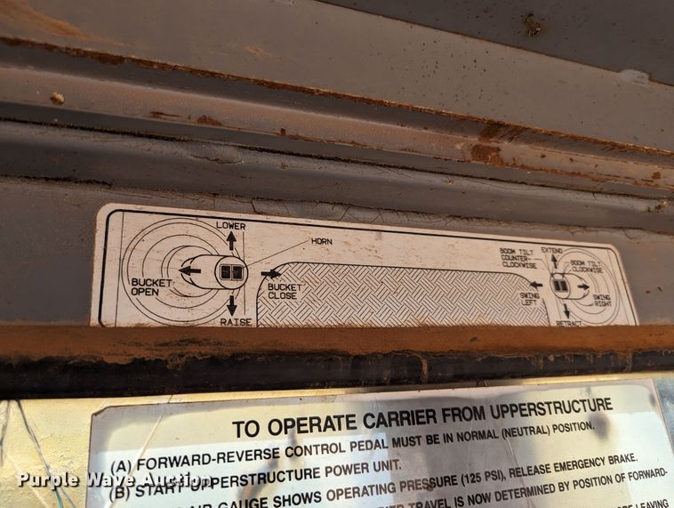 image for item LN9015 1994 Gradall XL4100  wheeled excavator