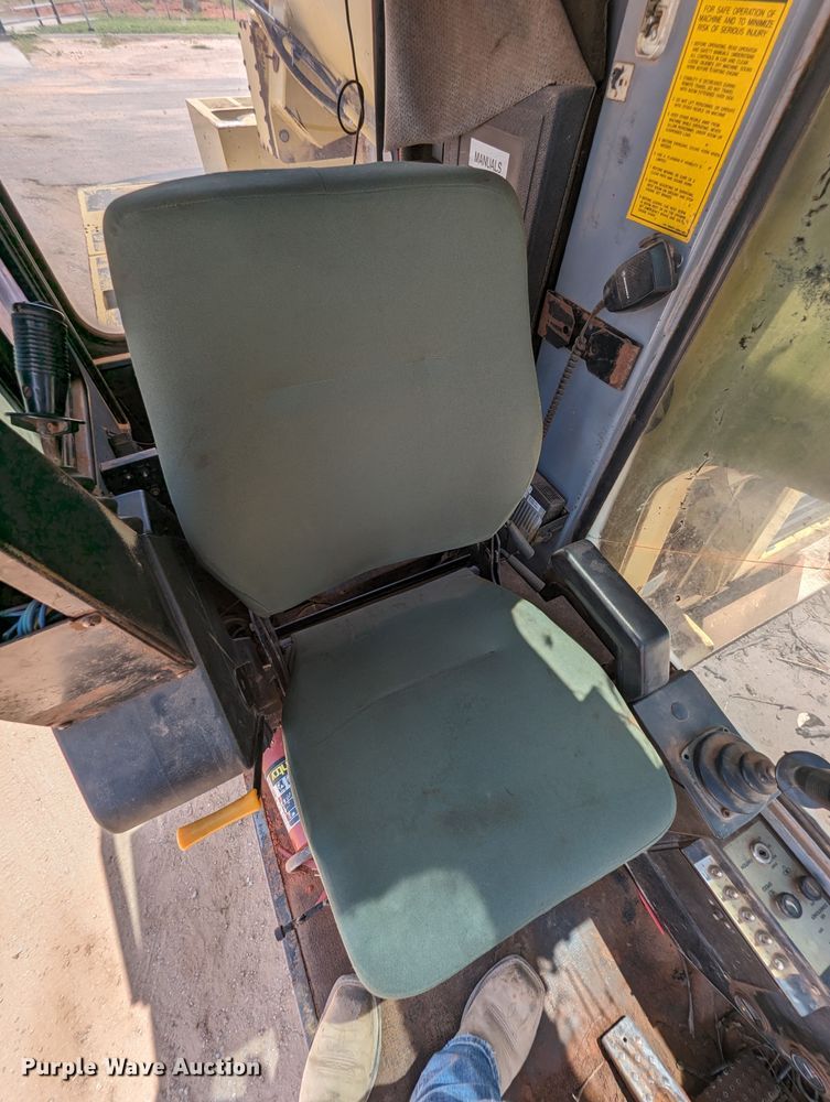 image for item LN9015 1994 Gradall XL4100  wheeled excavator