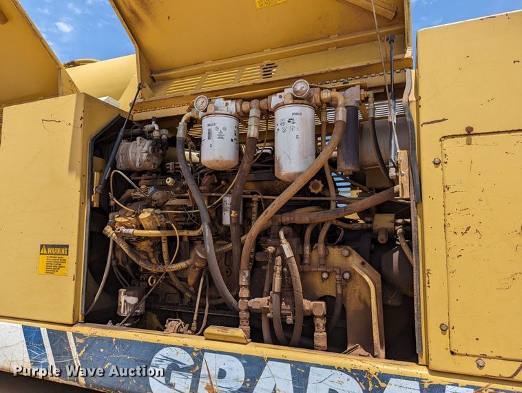 image for item LN9015 1994 Gradall XL4100  wheeled excavator