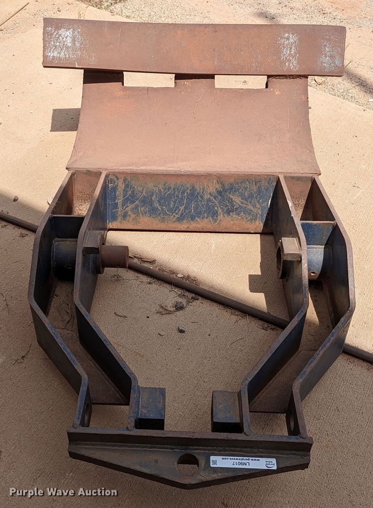 image for item LN9017 Gradall  excavator grapple