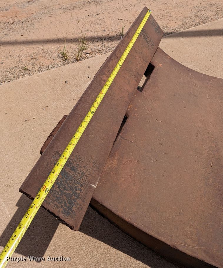 image for item LN9017 Gradall  excavator grapple