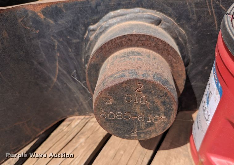 image for item LN9017 Gradall  excavator grapple