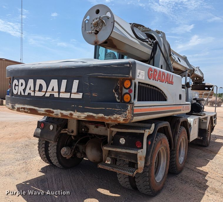 image for item LN9018 2007 Gradall XL4100 II  wheeled excavator