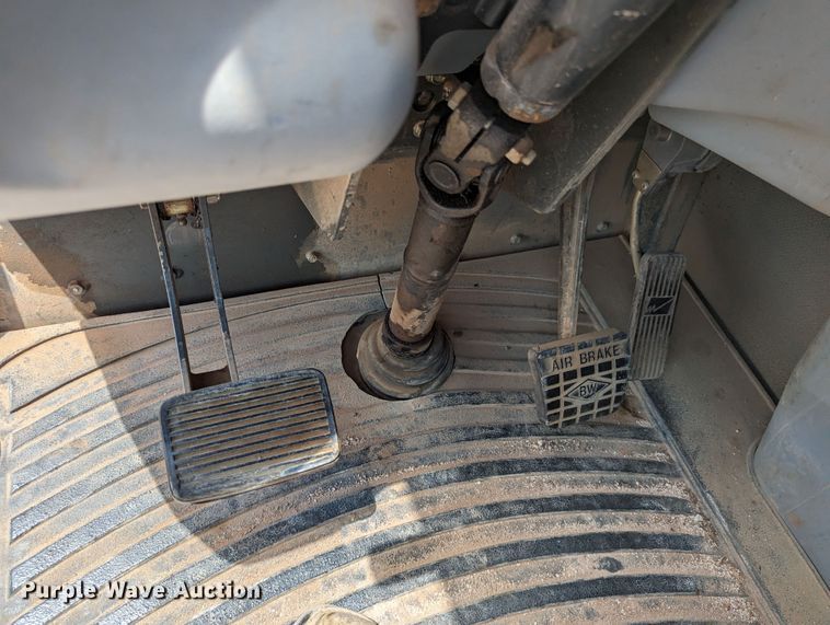 image for item LN9018 2007 Gradall XL4100 II  wheeled excavator