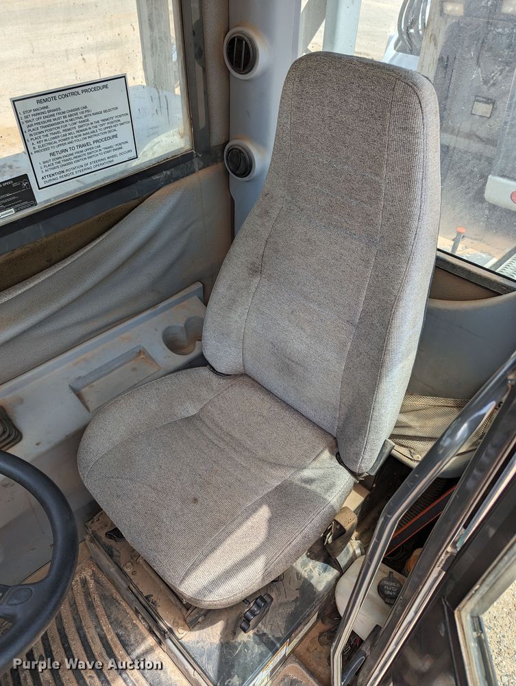 image for item LN9018 2007 Gradall XL4100 II  wheeled excavator