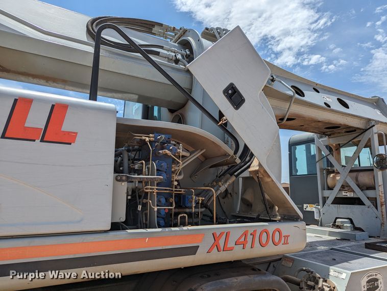 image for item LN9018 2007 Gradall XL4100 II  wheeled excavator