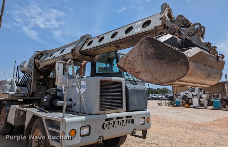 image for item LN9018 2007 Gradall XL4100 II  wheeled excavator