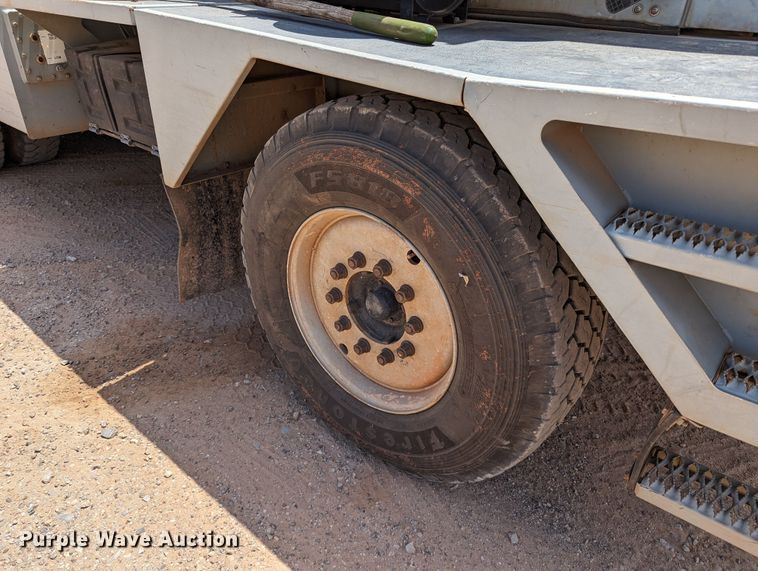 image for item LN9018 2007 Gradall XL4100 II  wheeled excavator