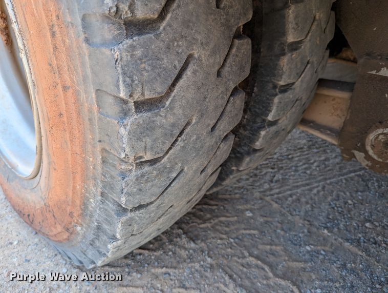 image for item LN9018 2007 Gradall XL4100 II  wheeled excavator