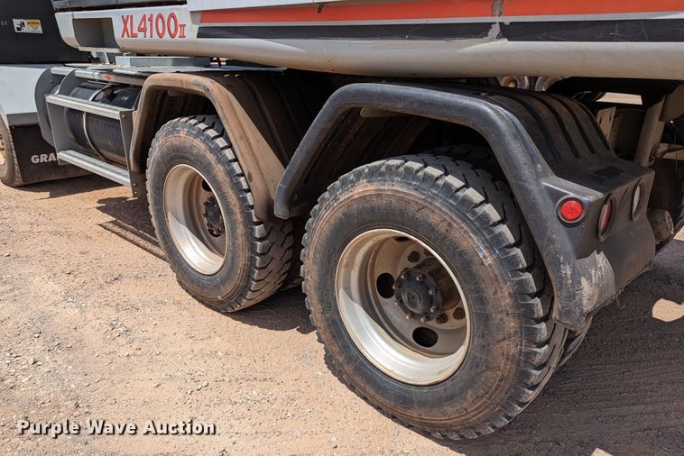 image for item LN9018 2007 Gradall XL4100 II  wheeled excavator