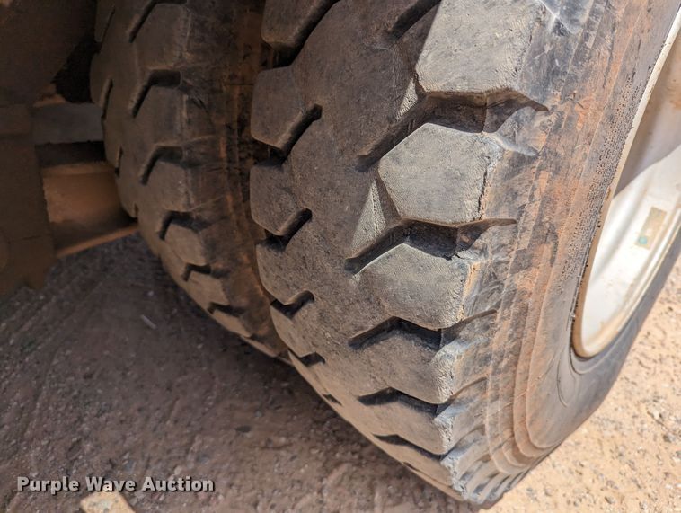 image for item LN9018 2007 Gradall XL4100 II  wheeled excavator