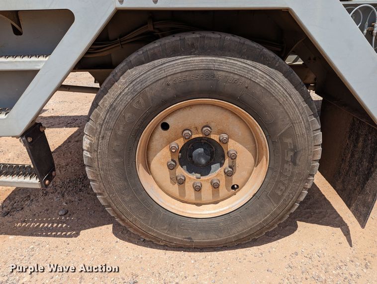 image for item LN9018 2007 Gradall XL4100 II  wheeled excavator