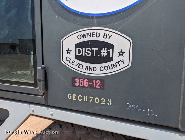 image for item LN9018 2007 Gradall XL4100 II  wheeled excavator