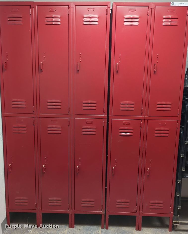 image for item LN9023 (16) lockers