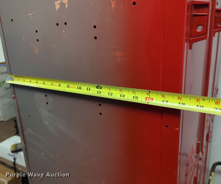 image for item LN9023 (16) lockers