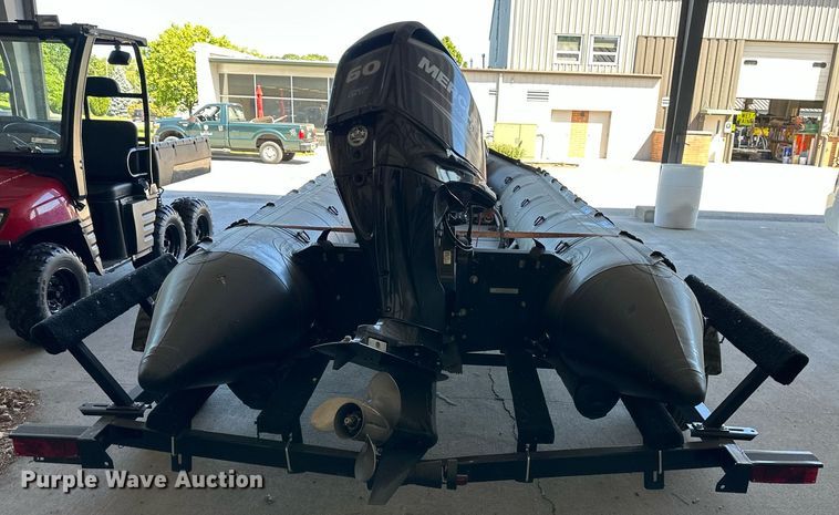 image for item LQ9009 2017 Zodiac MilPro  inflatable boat