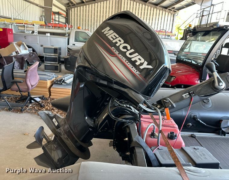 image for item LQ9009 2017 Zodiac MilPro  inflatable boat