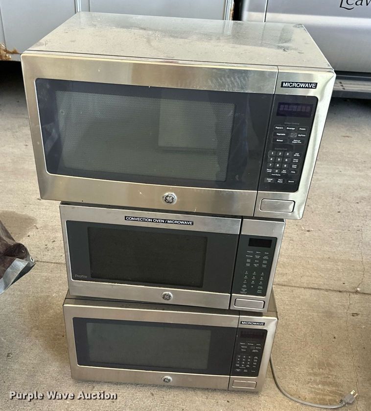 image for item LQ9012 (3) GE microwaves