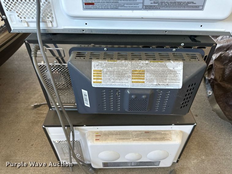 image for item LQ9012 (3) GE microwaves