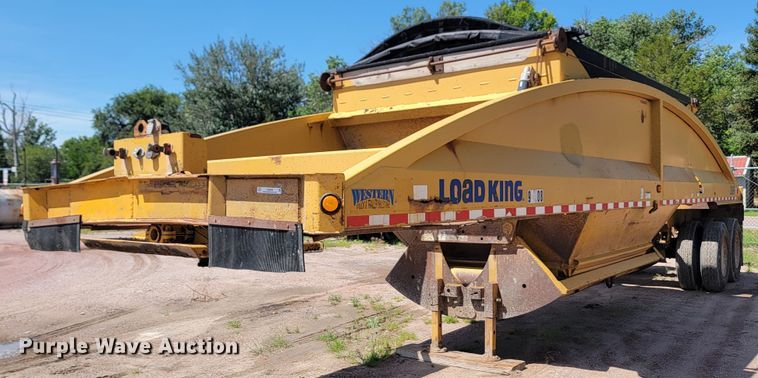 image for item LQ9048 2006 Load King  bottom dump trailer