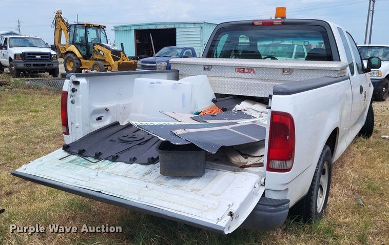 image for item LS9580 2003 Ford F150 XL  SuperCab pickup truck