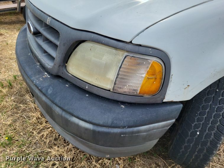 image for item LS9580 2003 Ford F150 XL  SuperCab pickup truck