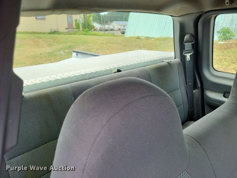 image for item LS9580 2003 Ford F150 XL  SuperCab pickup truck