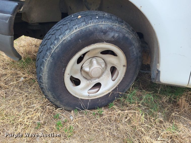 image for item LS9580 2003 Ford F150 XL  SuperCab pickup truck