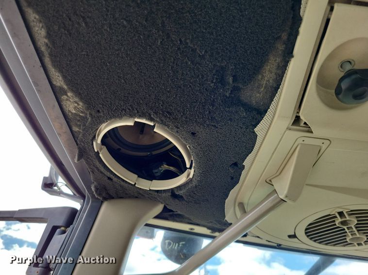 image for item LS9629 John Deere 6715  MFWD tractor