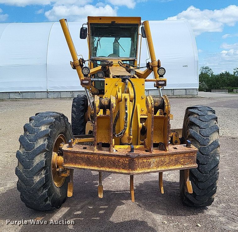 image for item LS9631 1992 John Deere 770B-H  motor grader