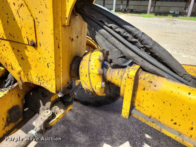 image for item LS9631 1992 John Deere 770B-H  motor grader