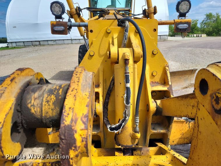 image for item LS9631 1992 John Deere 770B-H  motor grader