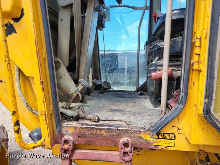 image for item LS9631 1992 John Deere 770B-H  motor grader