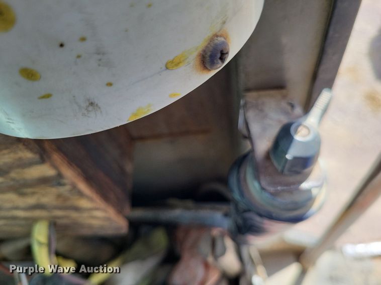 image for item LS9631 1992 John Deere 770B-H  motor grader