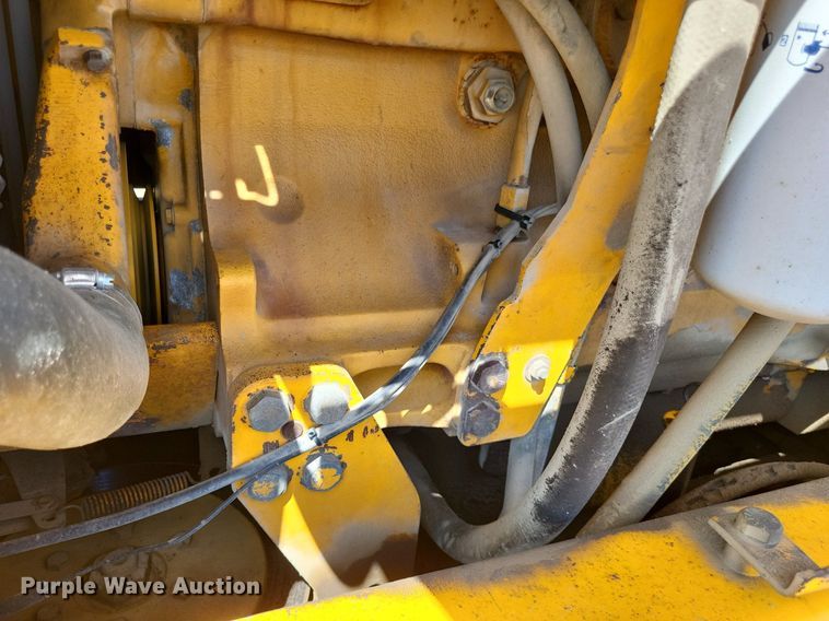 image for item LS9631 1992 John Deere 770B-H  motor grader