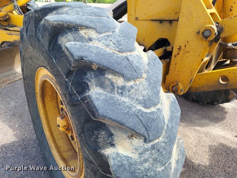 image for item LS9631 1992 John Deere 770B-H  motor grader