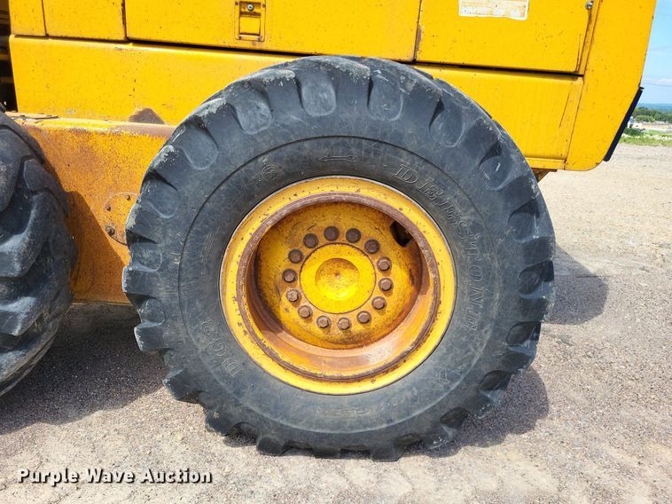 image for item LS9631 1992 John Deere 770B-H  motor grader