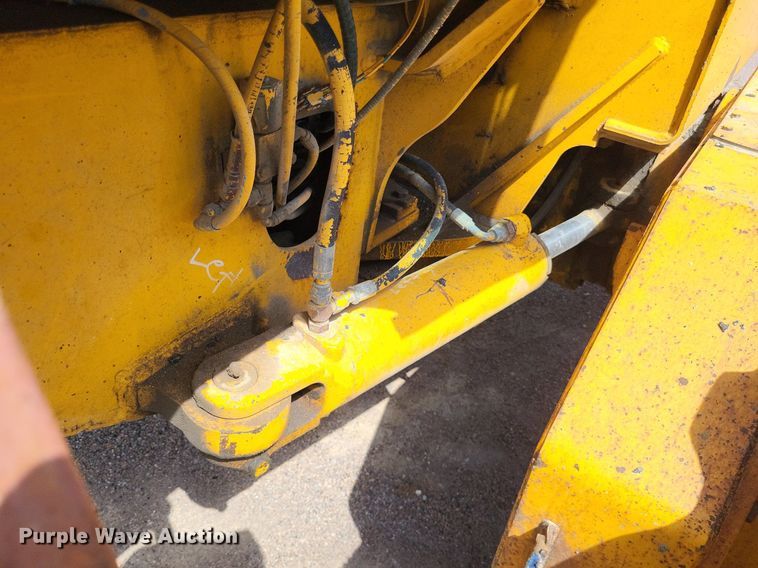 image for item LS9631 1992 John Deere 770B-H  motor grader