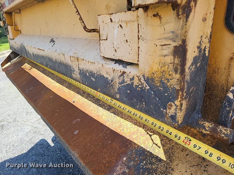 image for item LS9632 2006 International 7400  dump truck