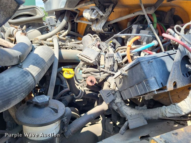 image for item LS9632 2006 International 7400  dump truck