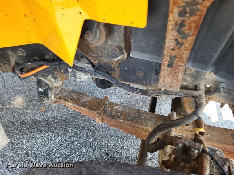 image for item LS9632 2006 International 7400  dump truck