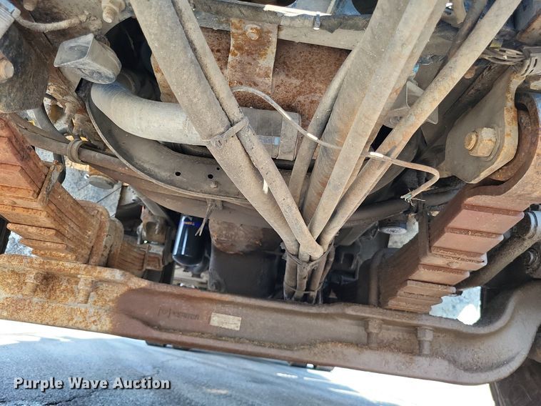 image for item LS9632 2006 International 7400  dump truck